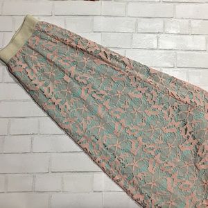 EUC LuLaRoe Lace Lucy 2XL